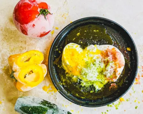 Ways to Convert Spare Vegetables and Fruits into a Icy Garnish – Instructions